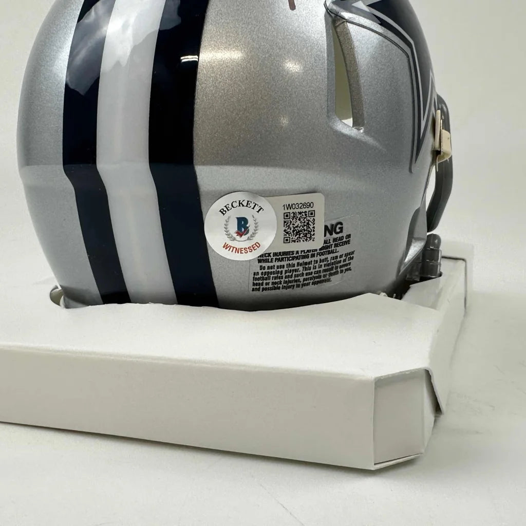 Autographed Deuce Vaughn Dallas Cowboys Mini Football Helmet Beckett BAS COA | Certified Authentic Signed Memorabilia | vintageantiquesgifts.com