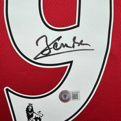 Autographed Dimitar Berbatov Manchester United Red Soccer Jersey Beckett BAS COA | Authenticated Signed Sports Jersey | vintageantiquesgifts.com