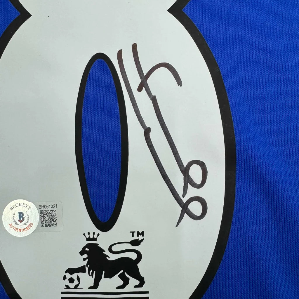 Autographed Frank Lampard Chelsea FC blue jersey with lion crest, BAS COA
