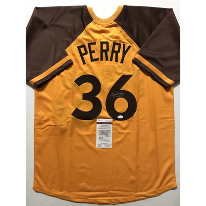 Autographed Gaylord Perry San Diego custom jersey with PERRY and 36 on the back