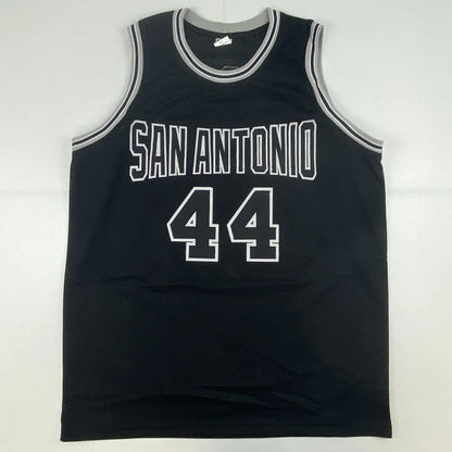 Autographed George Gervin San Antonio Black Basketball Jersey Beckett BAS COA | Authenticated Signed Sports Jersey | vintageantiquesgifts.com