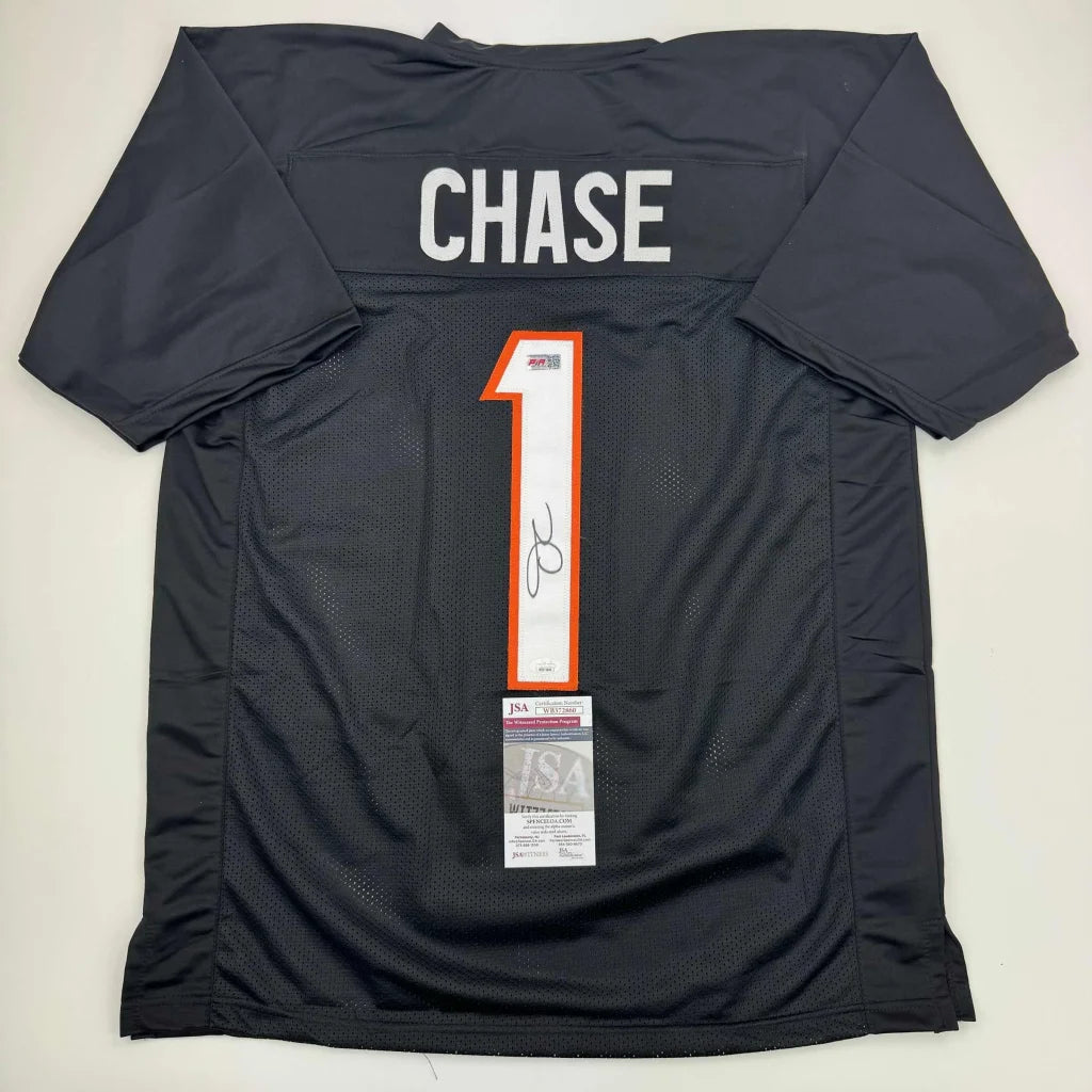 Autographed Ja'Marr Chase Cincinnati Black Football Jersey JSA COA | Hall of Fame Sports Memorabilia | vintageantiquesgifts.com