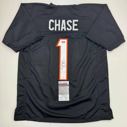 Autographed Ja'Marr Chase Cincinnati Black Football Jersey JSA COA | Hall of Fame Sports Memorabilia | vintageantiquesgifts.com