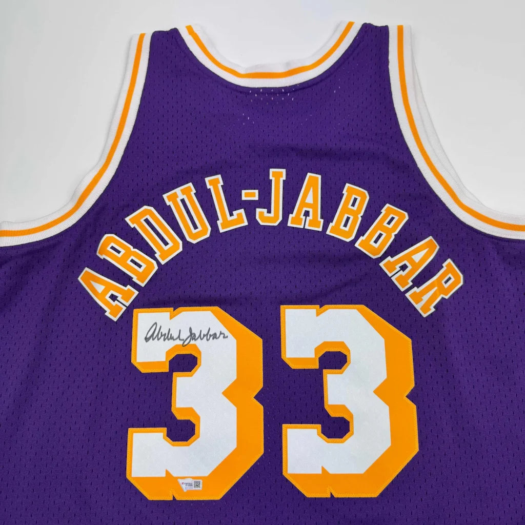 Purple Abdul-Jabbar Lakers jersey with autograph, third-party authentication, Lakers Mitchell Ness purple
