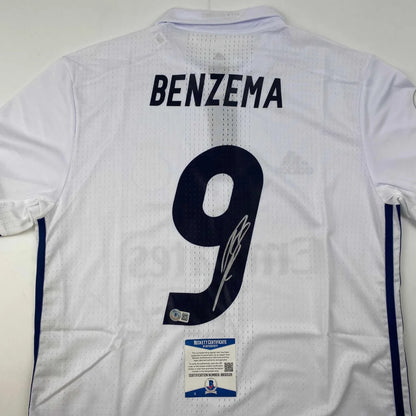 Autographed Karim Benzema Real Madrid 2016-17 White Soccer Jersey Beckett BAS COA | Certified Authentic Signed Memorabilia | vintageantiquesgifts.com
