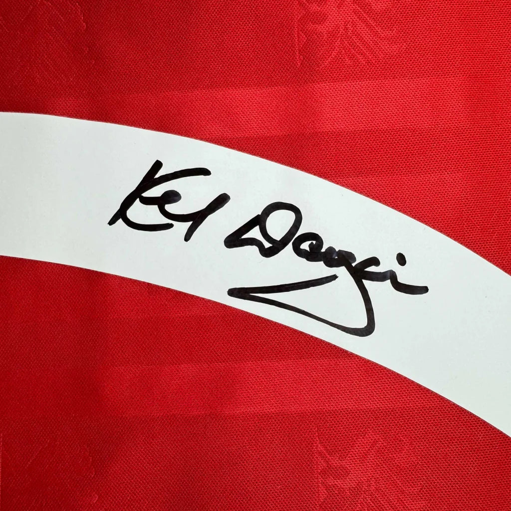 Autographed Kenny Dalglish Liverpool red custom jersey with black signature, Beckett COA