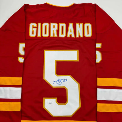 Autographed Mark Giordano Calgary Red Hockey Jersey JSA COA | Certified Authentic Signed Memorabilia | vintageantiquesgifts.com