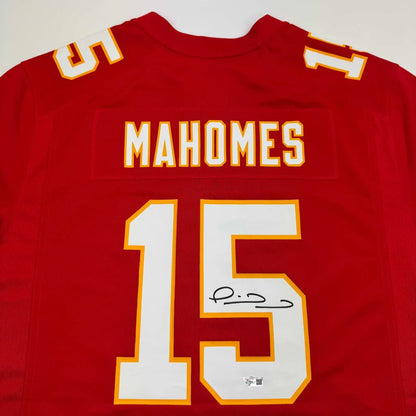 Red Patrick Mahomes Kansas City Chiefs signed jersey with autograph and Fanatics COA