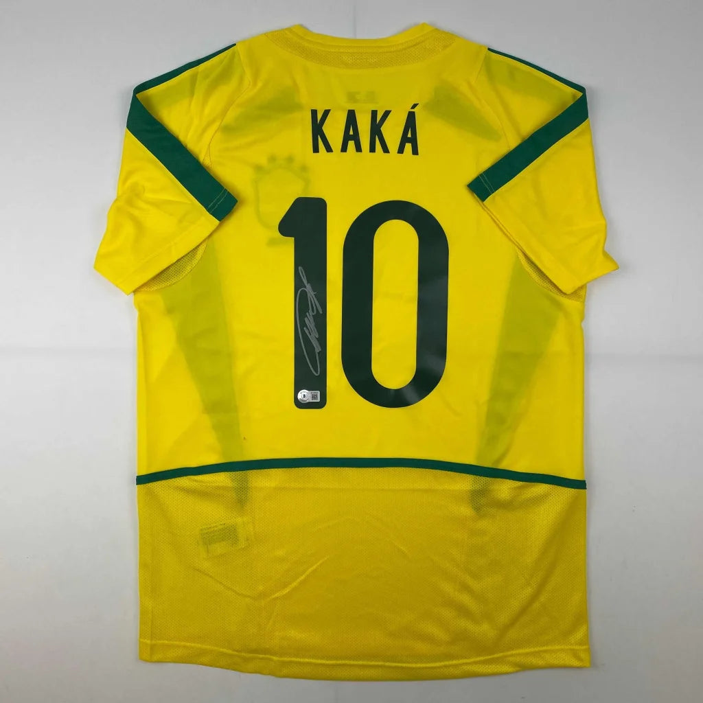 Autographed yellow Brazil Kaká #10 jersey with signature, Beckett COA