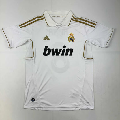 Autographed Ricardo Kaka Real Madrid white gold retro jersey with bwin logo