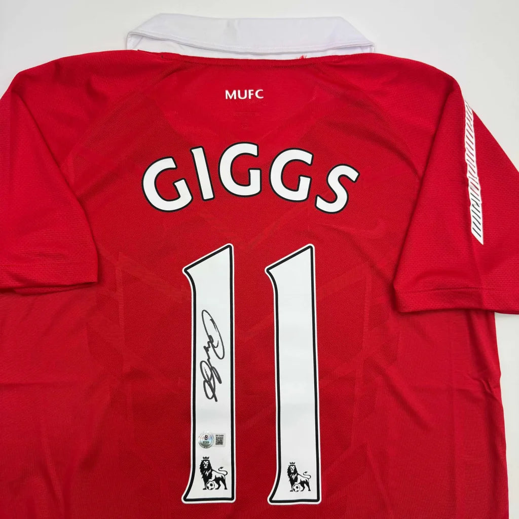 Autographed Ryan Giggs Manchester United Red Soccer Jersey Beckett BAS COA | Certified Authentic Signed Memorabilia | vintageantiquesgifts.com
