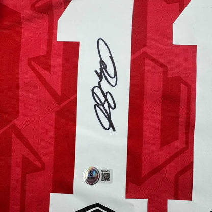 Back of autographed Ryan Giggs Manchester United red custom jersey number 14