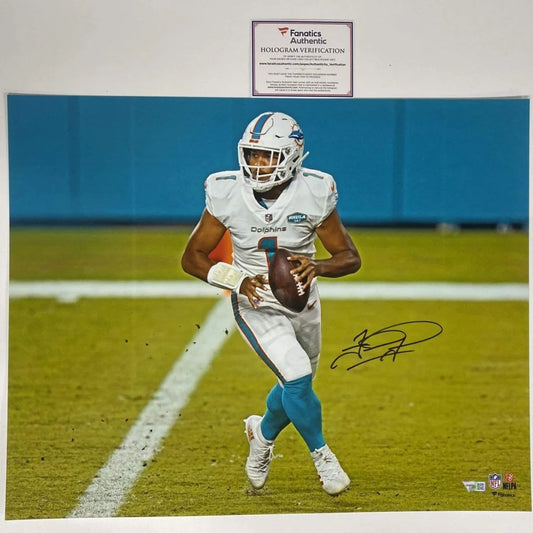 Autographed Tua Tagovailoa Miami Dolphins 16x20 Football Photo Fanatics COA | Hall of Fame Sports Memorabilia | vintageantiquesgifts.com