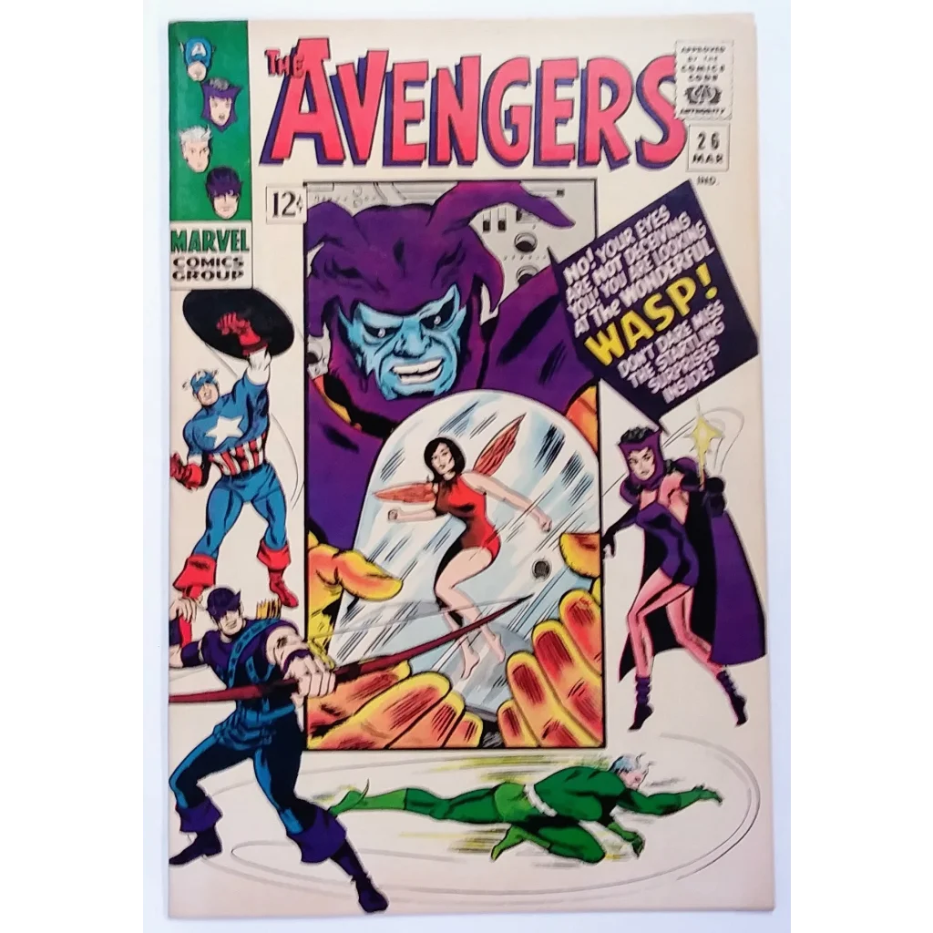 Marvel Comics Avengers Issue 26 VF Condition 1966 Cover with Hulk