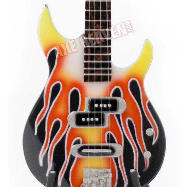 Axe Heaven BB3000MA Yamaha flame mini bass guitar with fiery flames