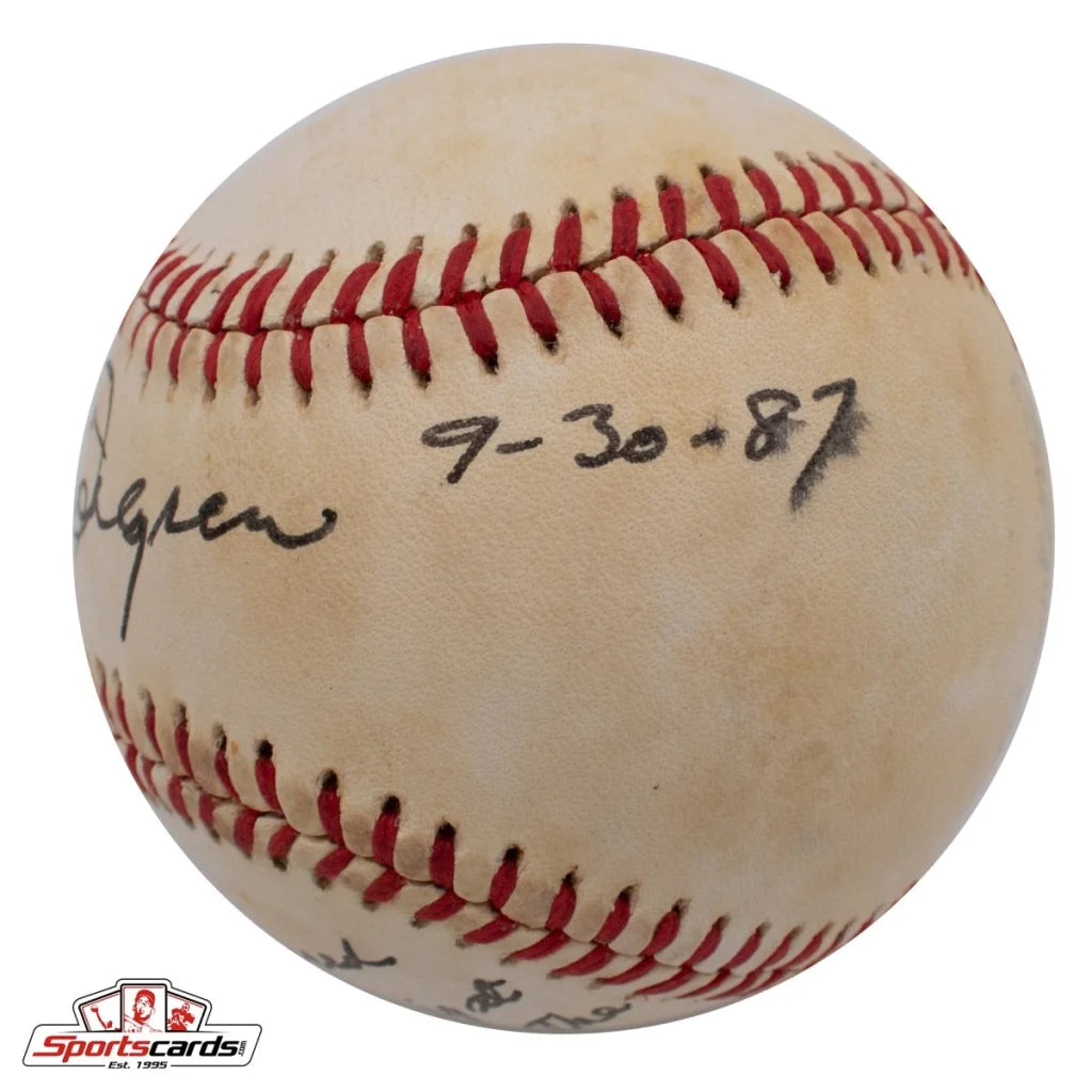 Signed Babe Dahlgren baseball that replaced Lou Gehrig in 1939