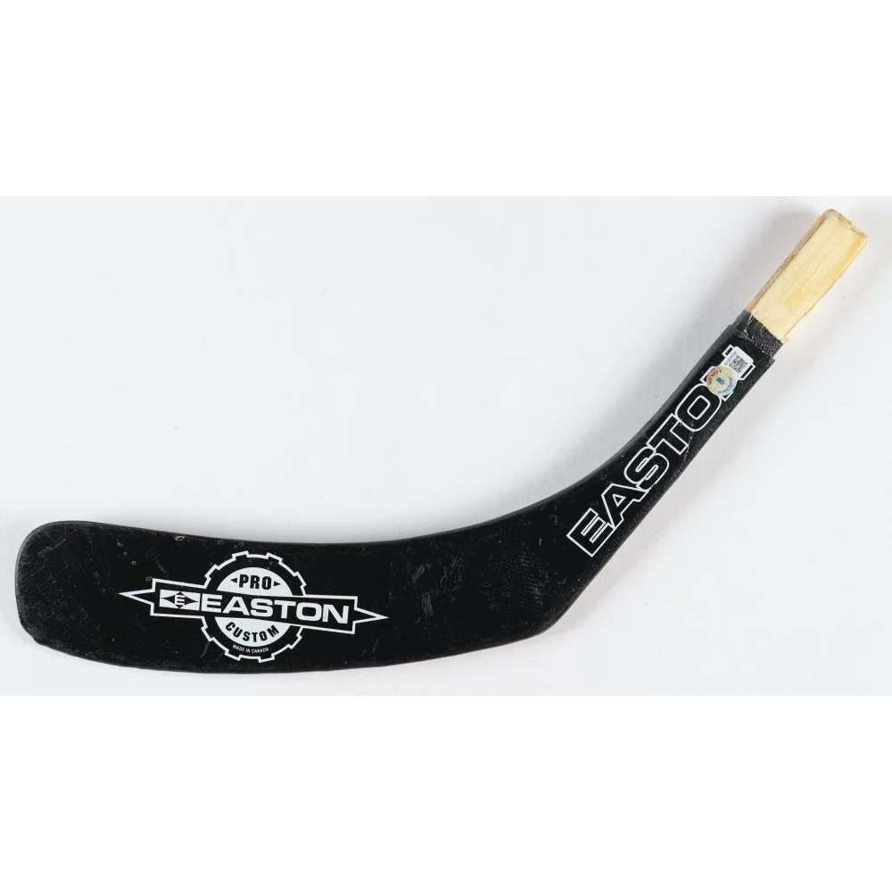 Black hockey stick with cream top handle from Bobby Clarke signed hockey stick blade
