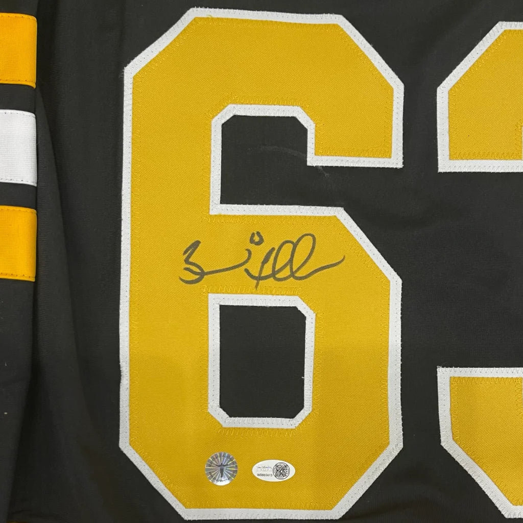 Signed Brad Marchand custom jersey, Boston Bruins black/yellow #61