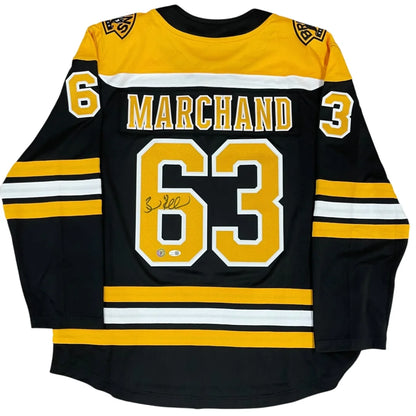Autographed Boston Bruins Brad Marchand jersey number 63
