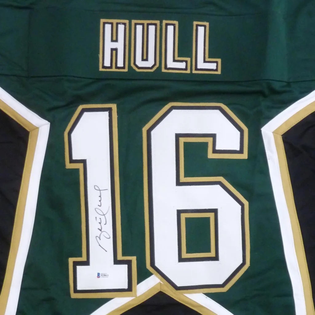 Brett Hull autographed Dallas green jersey with Hull 16