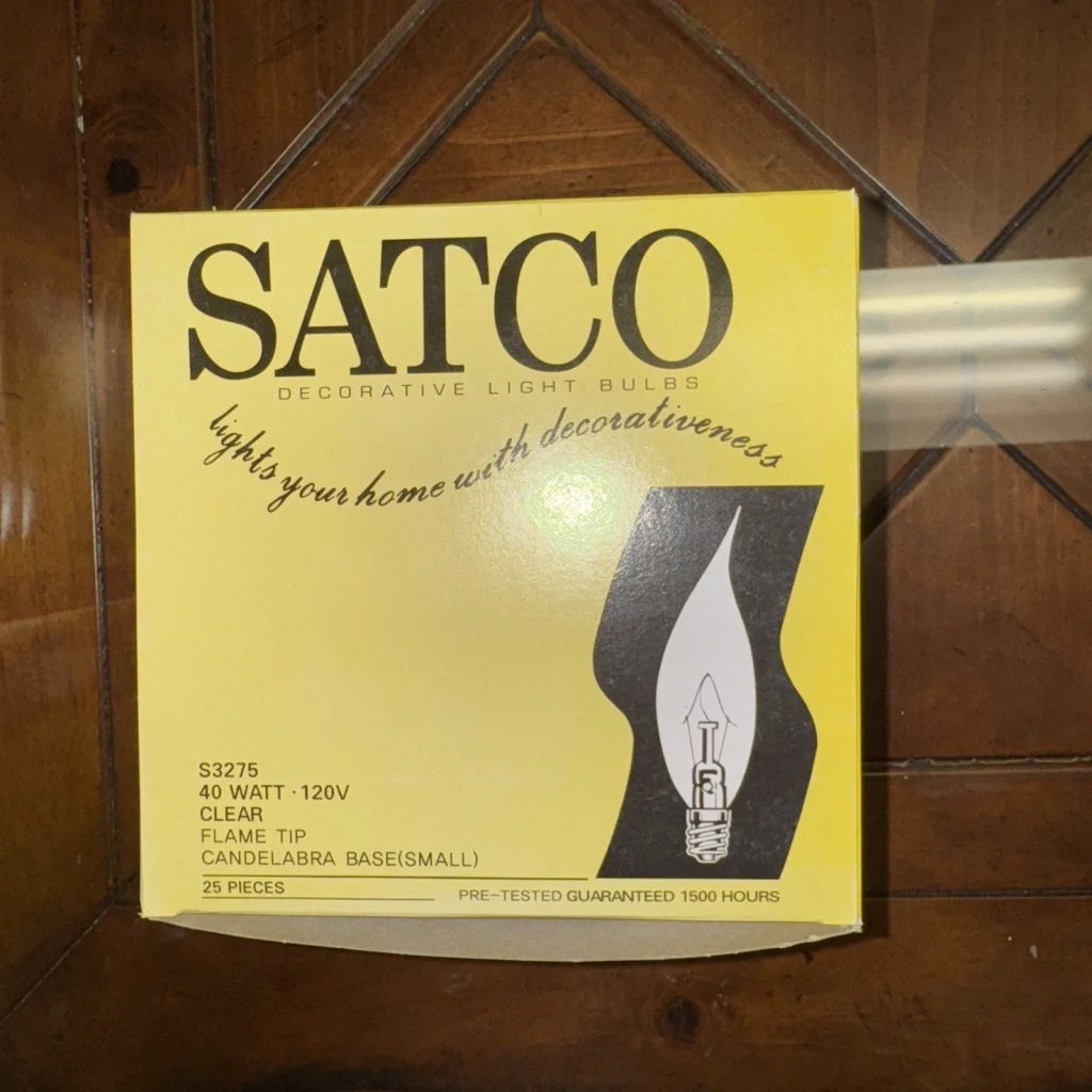 Case of 25 Satco S3275 40W replacement bulbs, clear flame-tipped