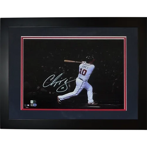 Chipper Jones deluxe framed 11x14 autographed baseball photo with JSA cert