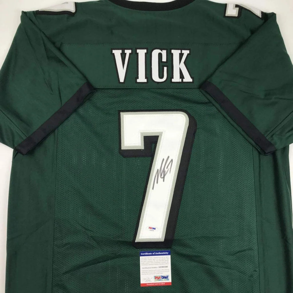 Autographed dark green custom jersey with VICK 7 for sports league fans