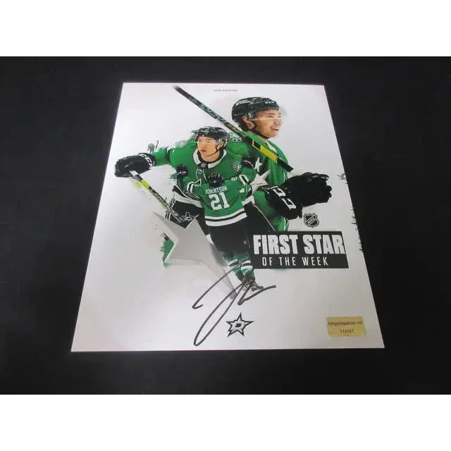 Autographed Dallas Stars Jason Robertson signed green jersey collectible photo