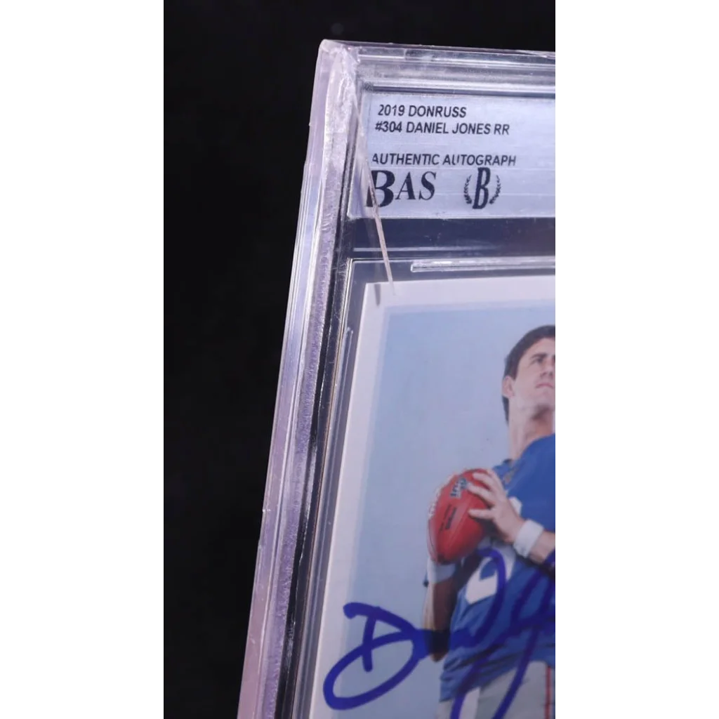Daniel Jones 2019 Donruss rookie card #304 Beckett BAS slabbed auto