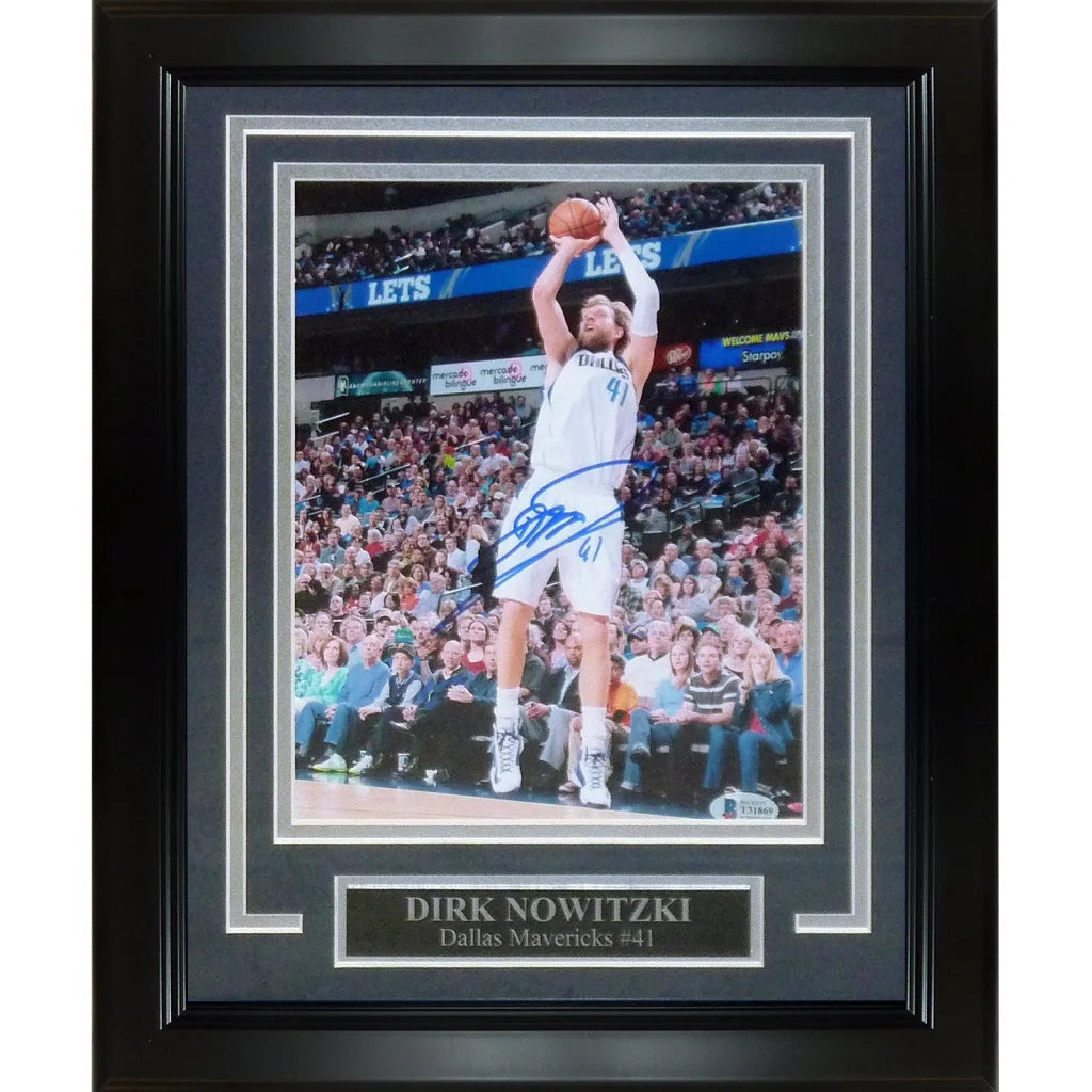Framed Dirk Nowitzki autographed 8x10 Dallas Mavericks photo