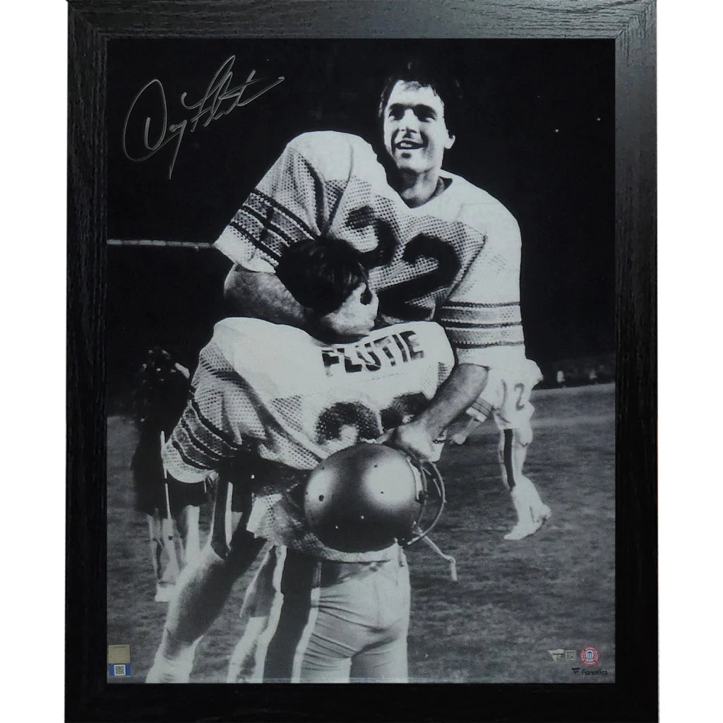 Doug Flutie autographed black and white Boston College Eagles victory photo