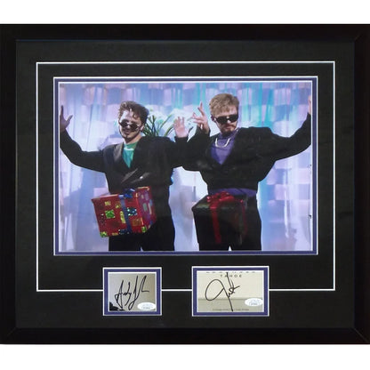 Dual autographed SNL Justin Timberlake Andy Samberg framed photo with gift boxes