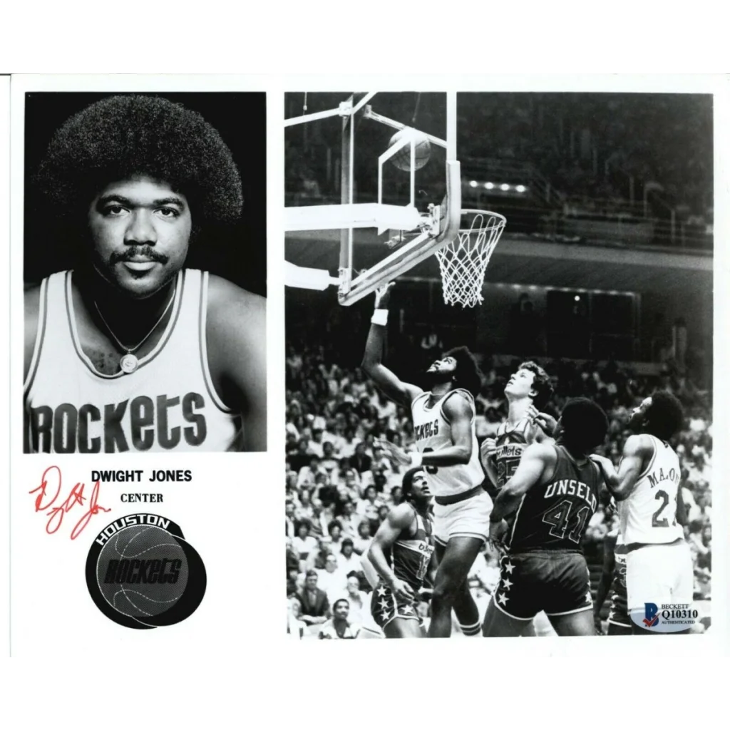 Dwight Jones autographed black and white basketball action photo