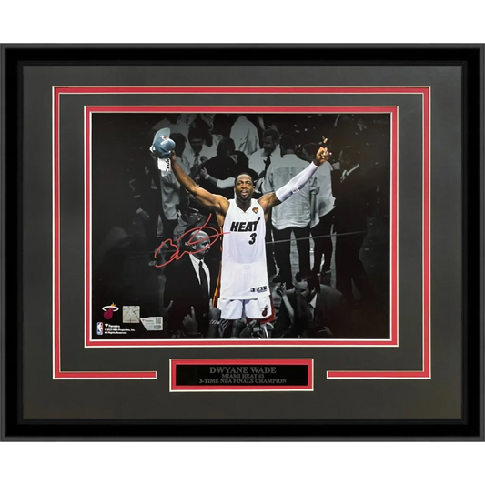 Dwyane Wade autographed Miami Heat framed photo with black red matting