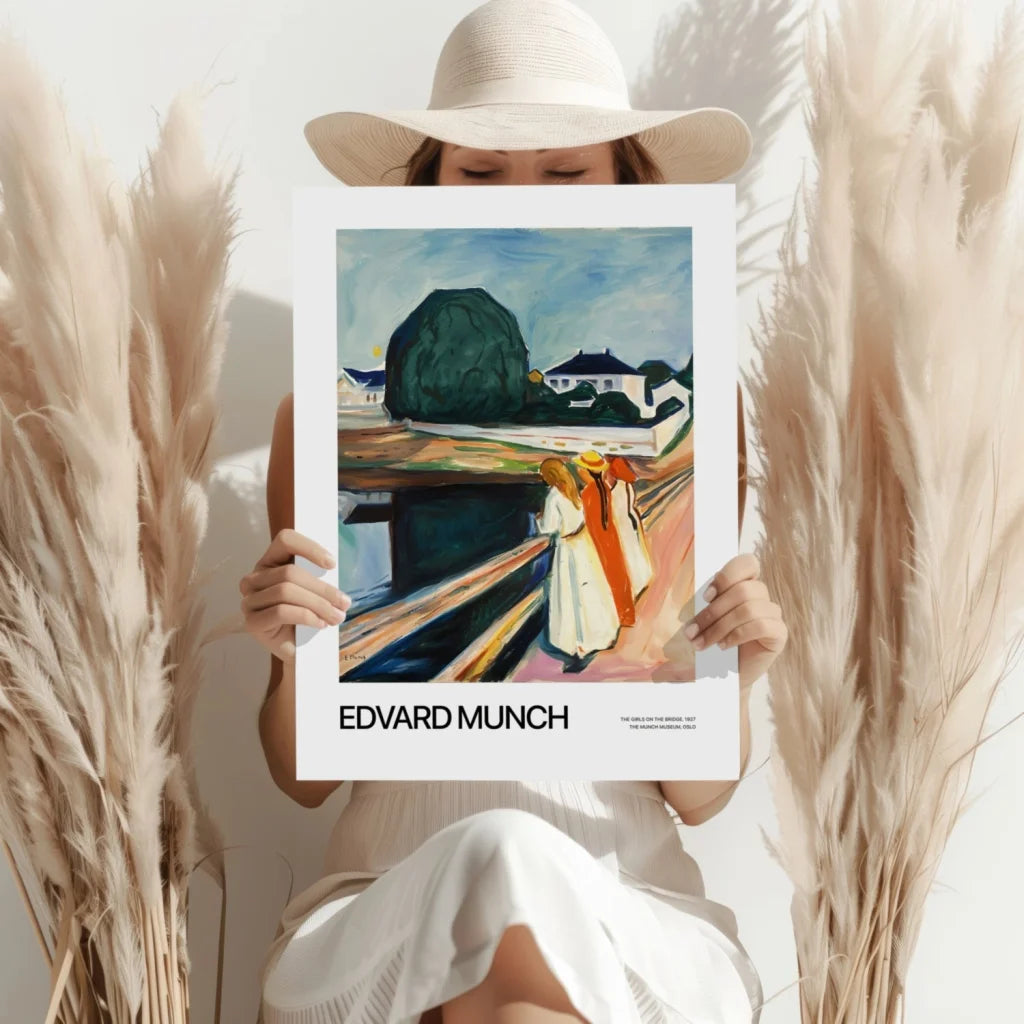 Edvard Munch The Scream white canvas art print with skull chain vase set