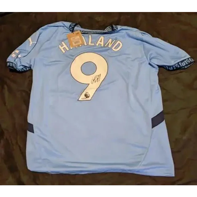 Light blue Erling Braut autographed jersey shirt with HAAALAND 9 autograph