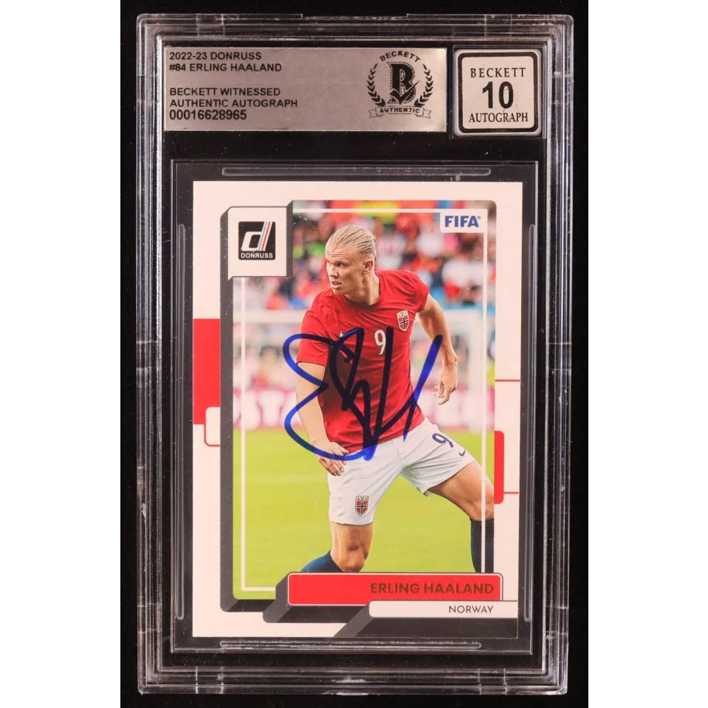 Graded Erling Haaland soccer trading card with autograph BGS authenticated collectible