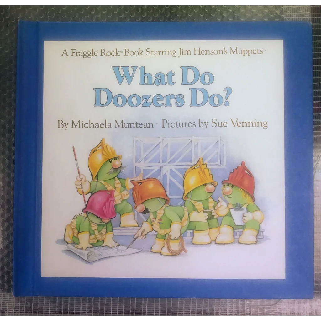 Vintage 1984 Fraggle Rock Weekly Reader book with blue cover and characters