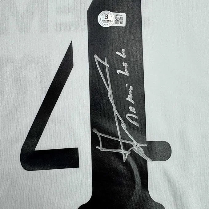 Framed Claude Makelele Real Madrid white jersey back with black 4 silver signature Beckett sticker