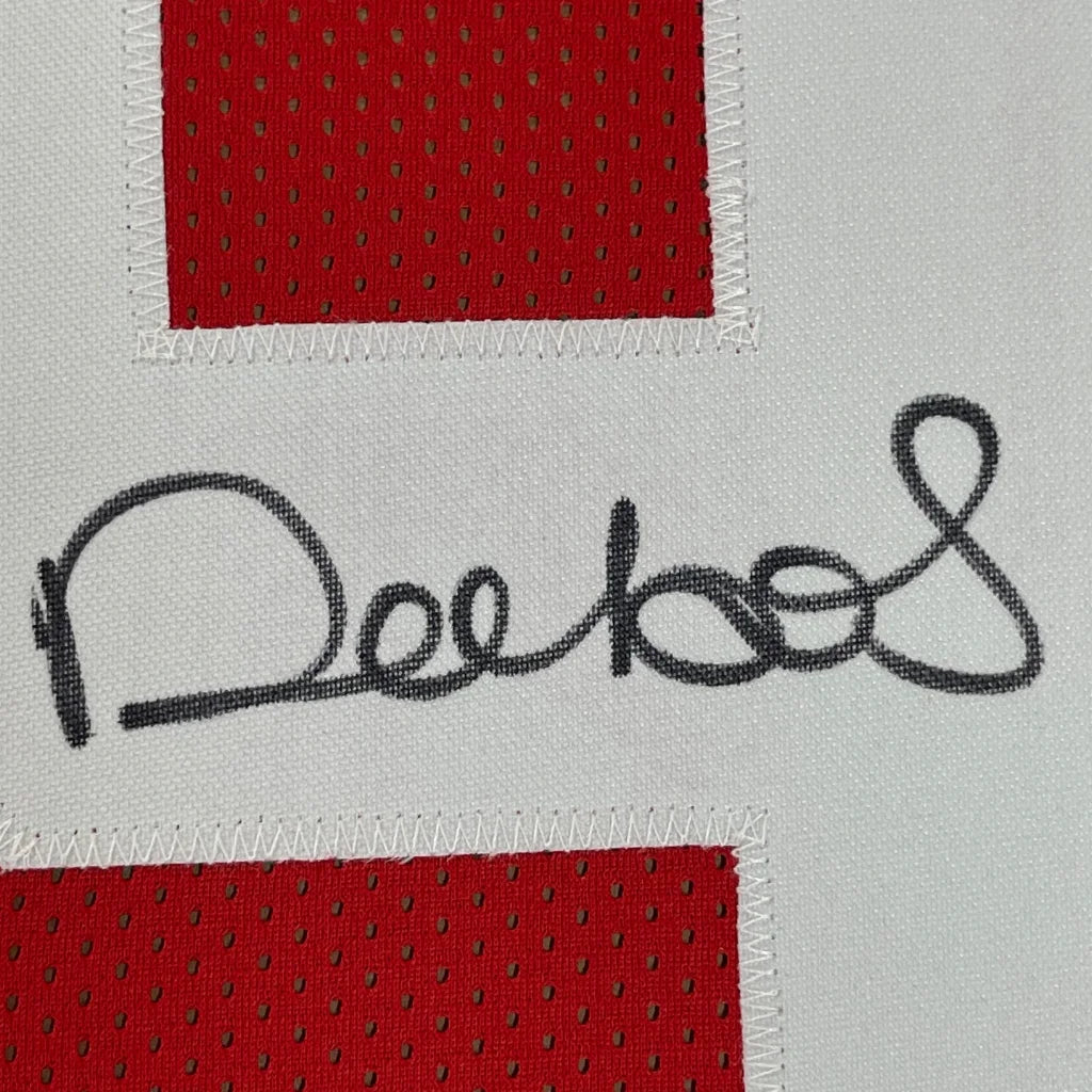 Framed Autographed Deebo Samuel 35x39 San Francisco Red Football Jersey JSA COA | Certified Authentic Signed Memorabilia | vintageantiquesgifts.com