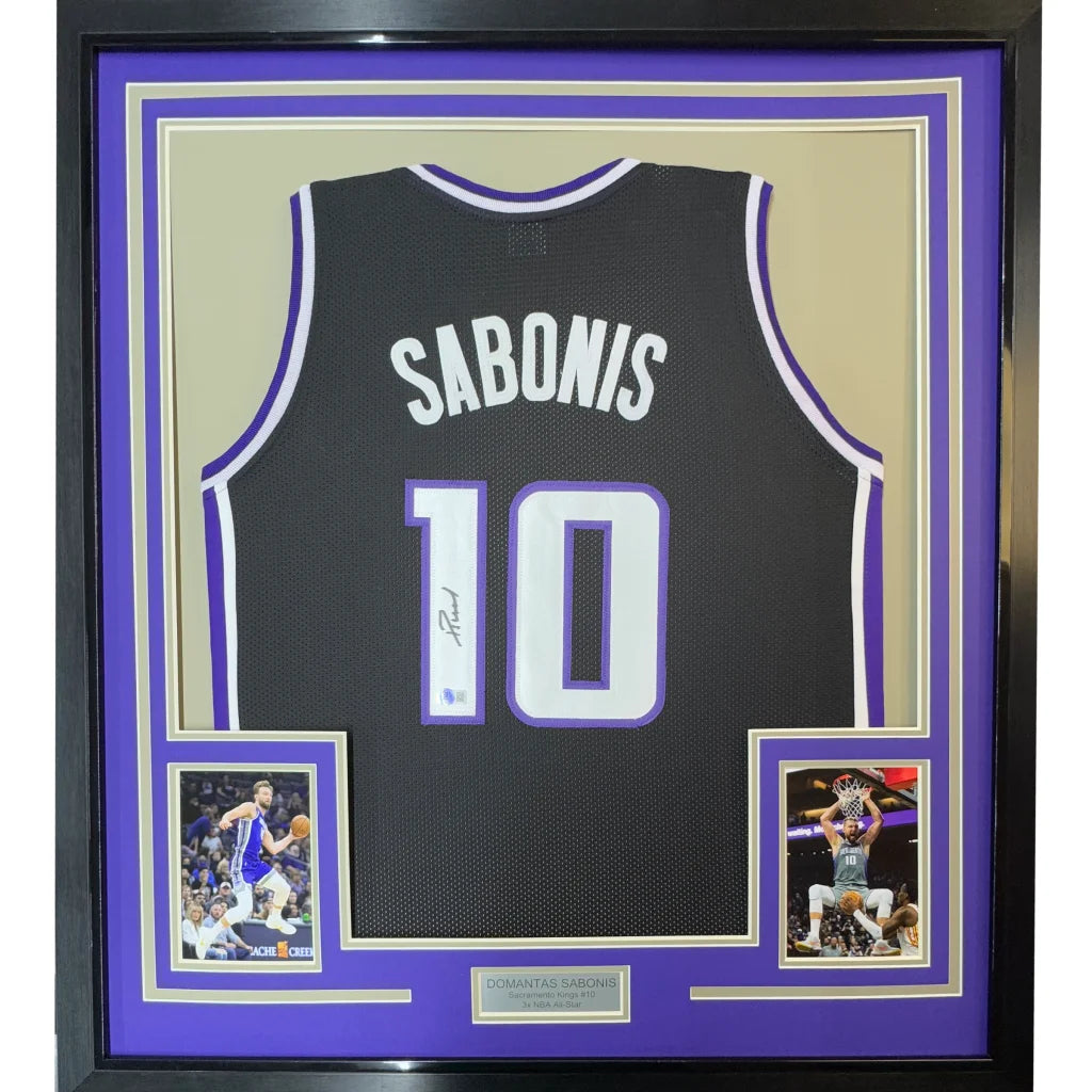 Framed autographed Domantas Sabonis Sacramento Kings black jersey back, Sabonis 10