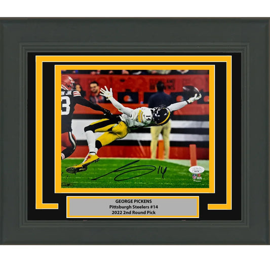 Framed signed George Pickens Pittsburgh Steelers 16x20 photo in black gold frame