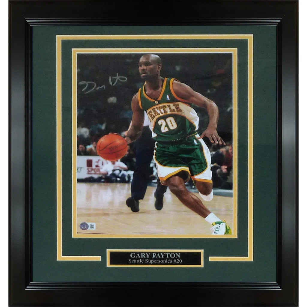 Gary Payton signed Seattle SuperSonics framed photo with black frame