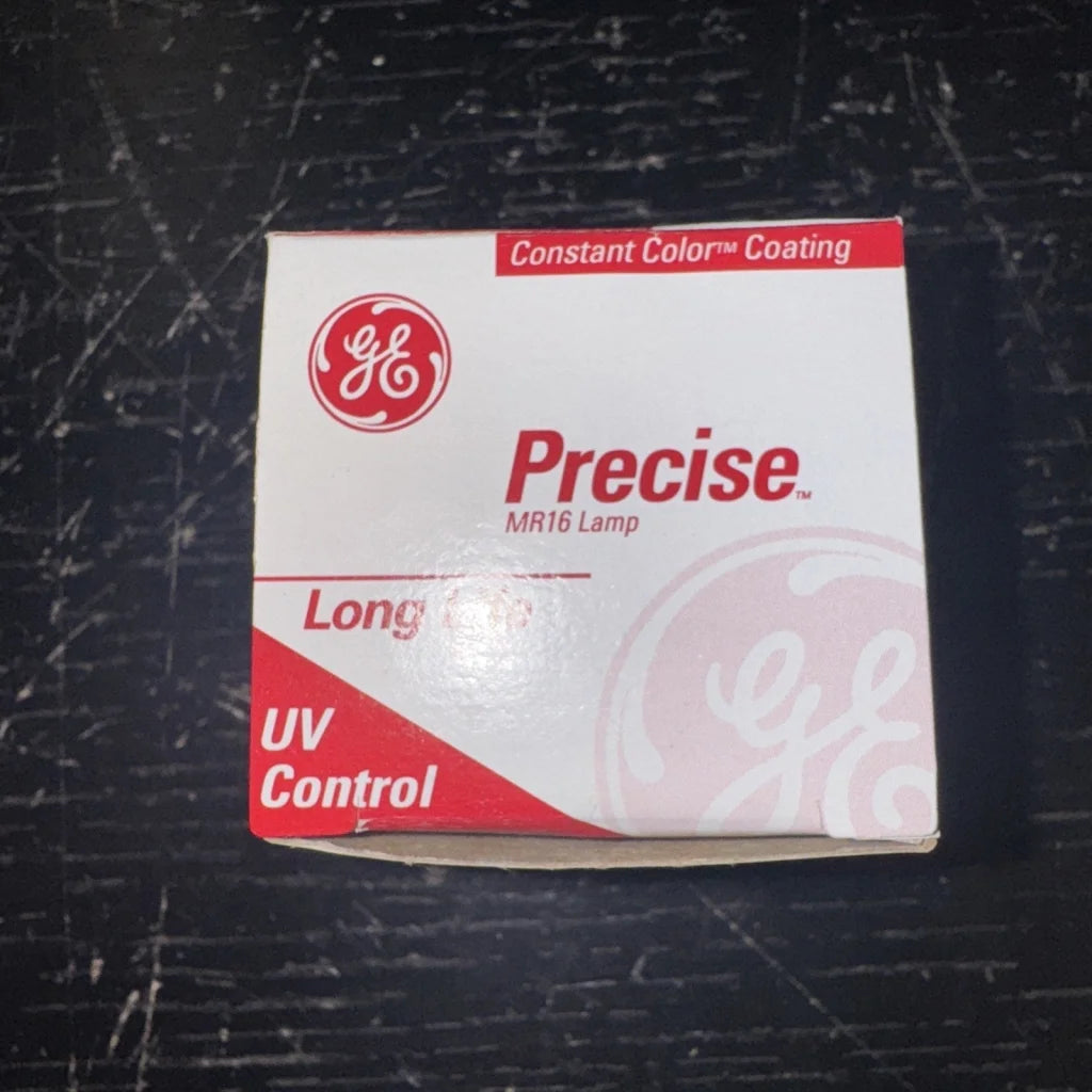 General Electric Q71MR16C/CG15 MR16 bulb in white red box with Constant Color coating