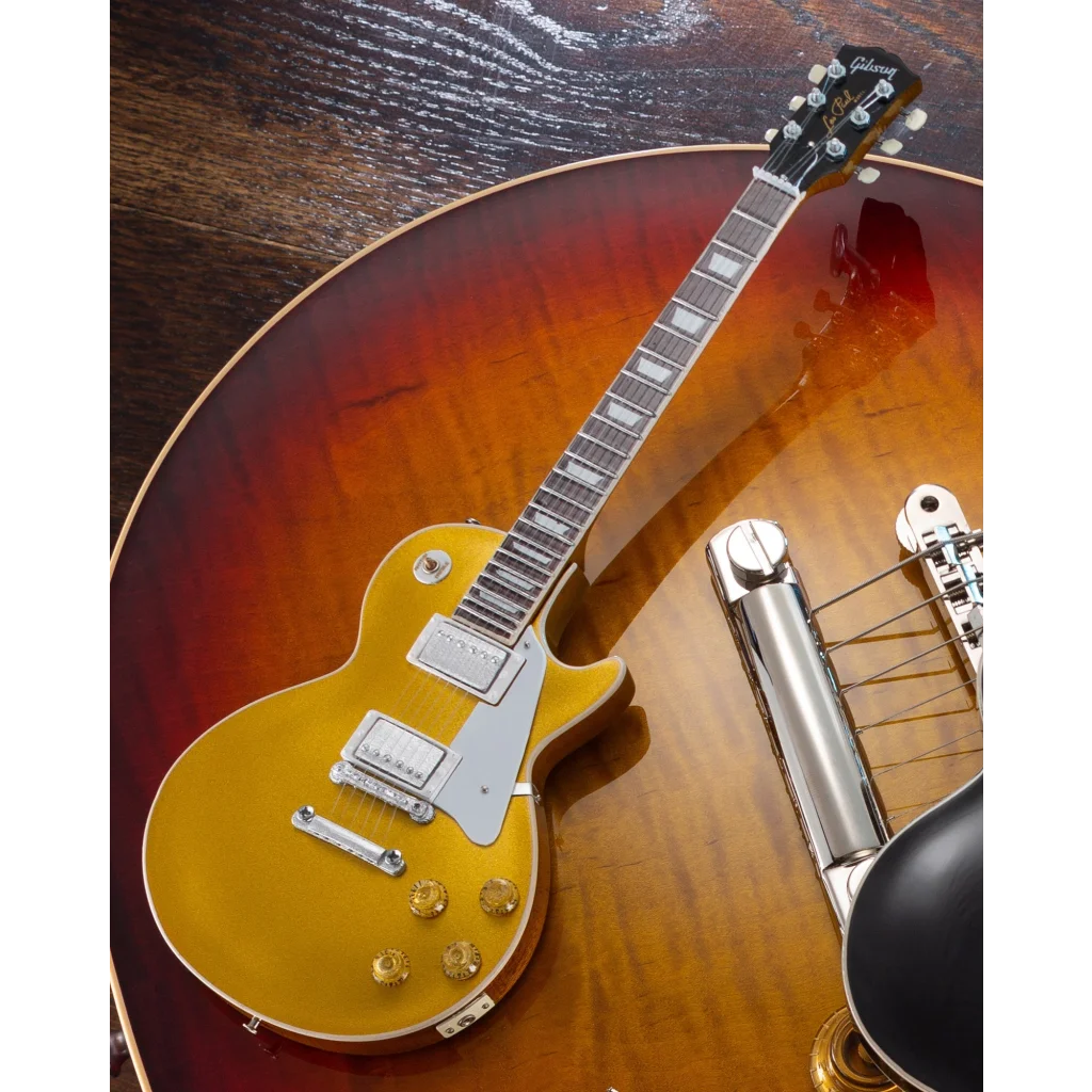 2019 Gibson Les Paul scale mini guitar collectible in goldtop