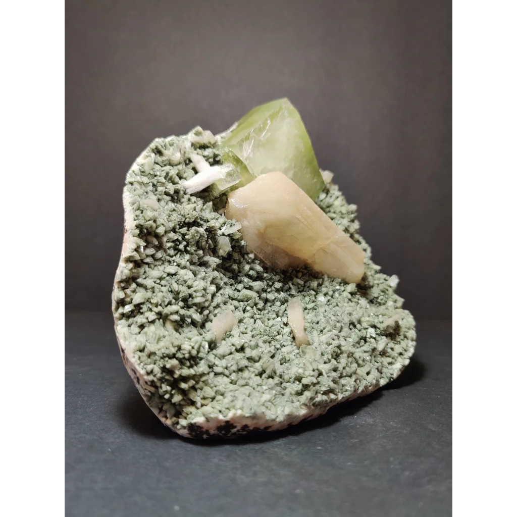Green apophyllite cubes with peach stilbite on heulandite, 1182g