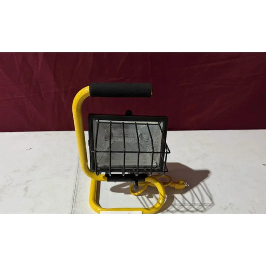 Heavy duty work light model L18 yellow with black handle cage