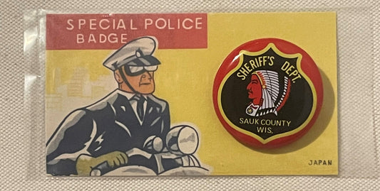 Vintage Special Police Badge 🔴 Sauk County Sheriff's Dept Wisconsin Tin Litho Button on Original Card Japan