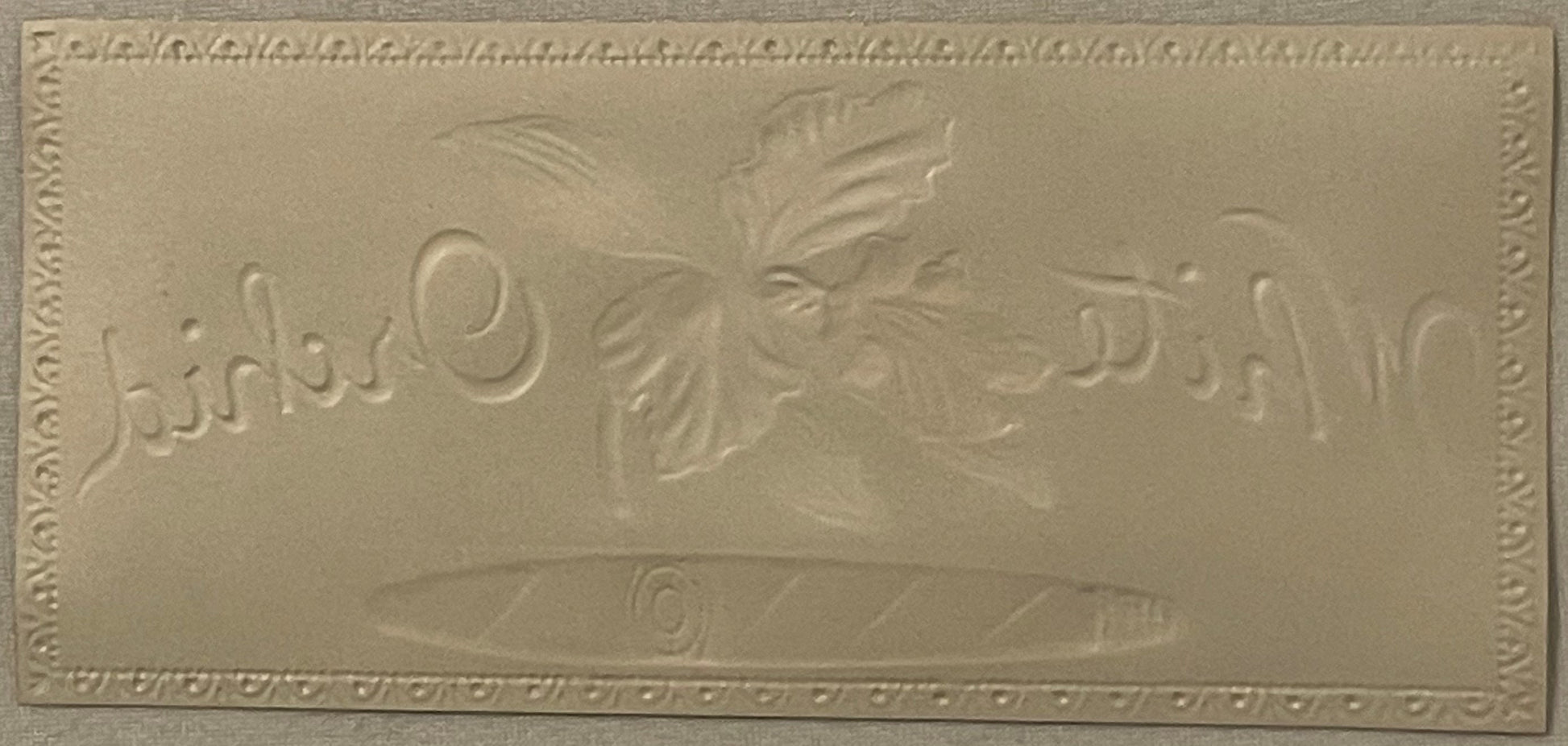 Embossed cream-colored cigar box label with gold border, featuring an orchid design and text reading "Golden's" and "Bonneauv