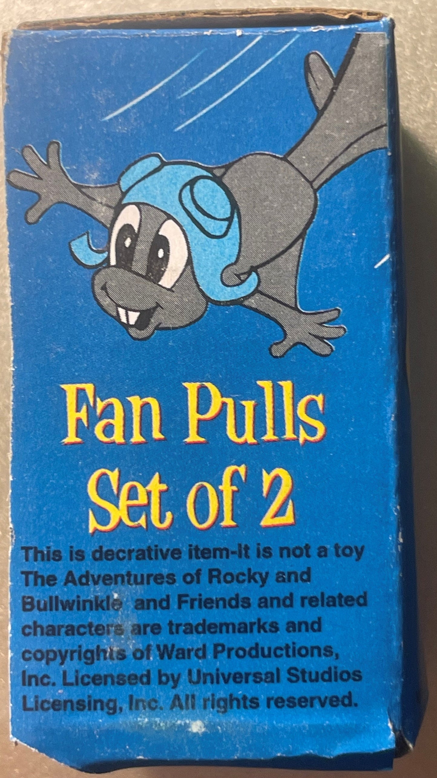Blue cardboard box featuring cartoon moose character with light blue head and gray body, yellow text reading "Fan Pulls Set o